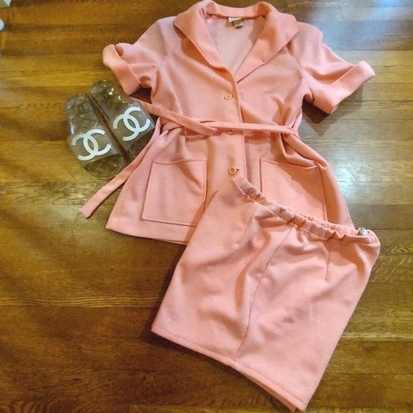 Center Stage Pants - VINTAGE CENTER STAGE 2pc Retro Mod Short & Top Set